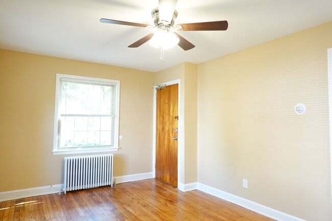 Building Photo - 310 Domer Ave