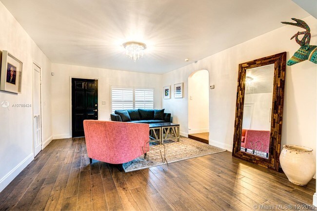 Foto del edificio - 516 SW 12th Ave