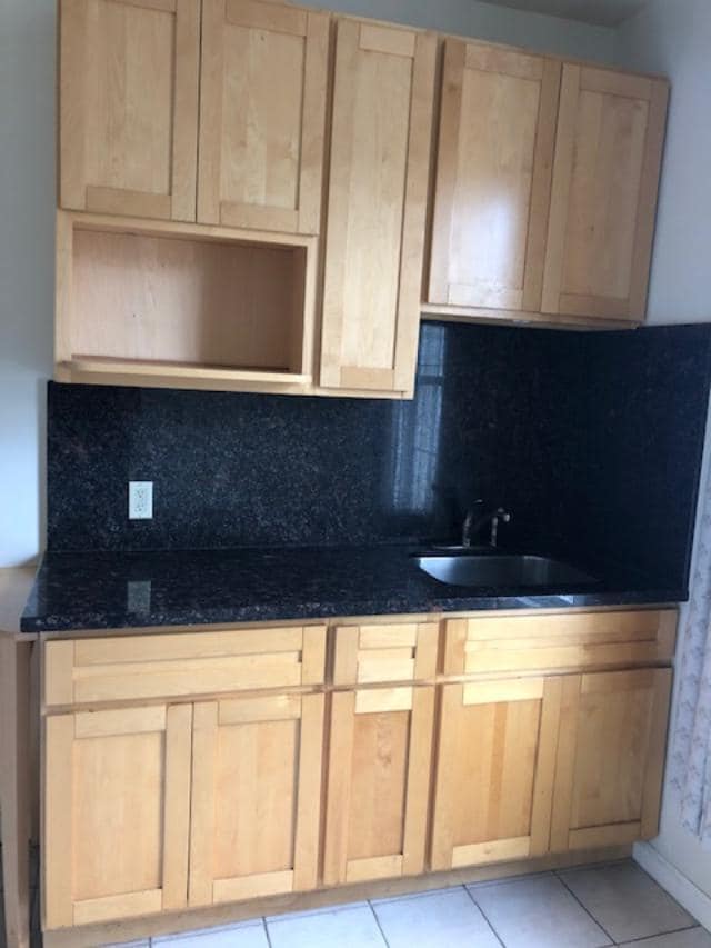 kitchen - 601 Masonic Ave