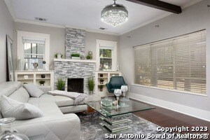 Foto del edificio - 626 E Woodlawn Ave