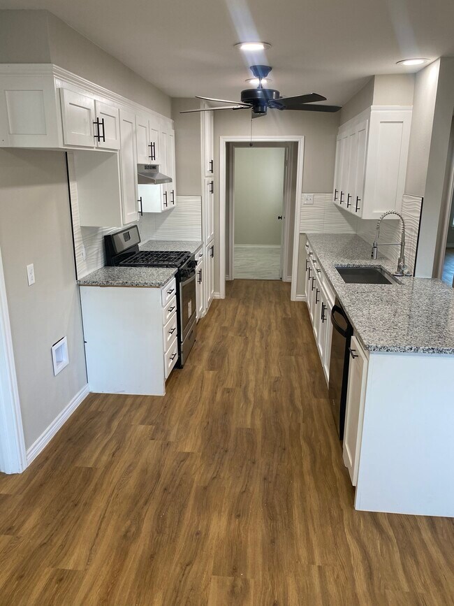 Foto del edificio - 3213 91st St