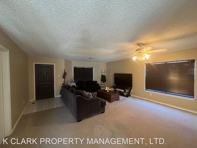 Foto del edificio - 4 br, 2 bath House - 6718 Haven Meadow