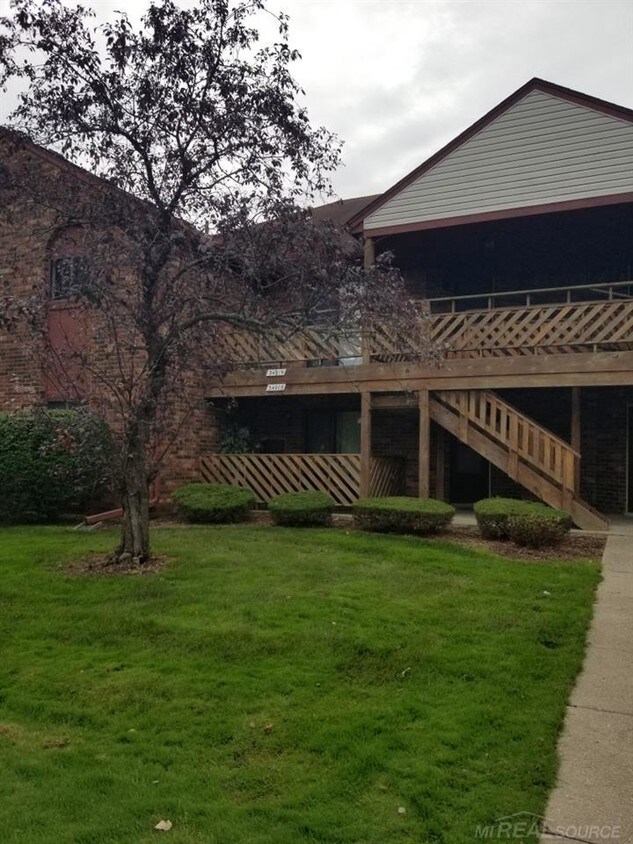 Primary Photo - 34919 Hamilton Dr