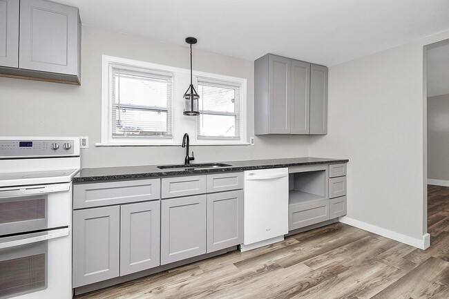 Foto del edificio - 629 2nd St SW