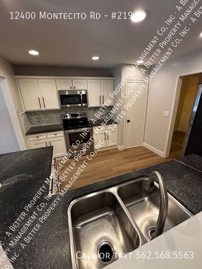 Building Photo - 12400 Montecito Rd