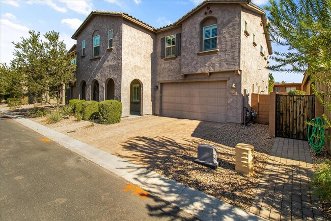 Foto del edificio - 1063 N 70th Way