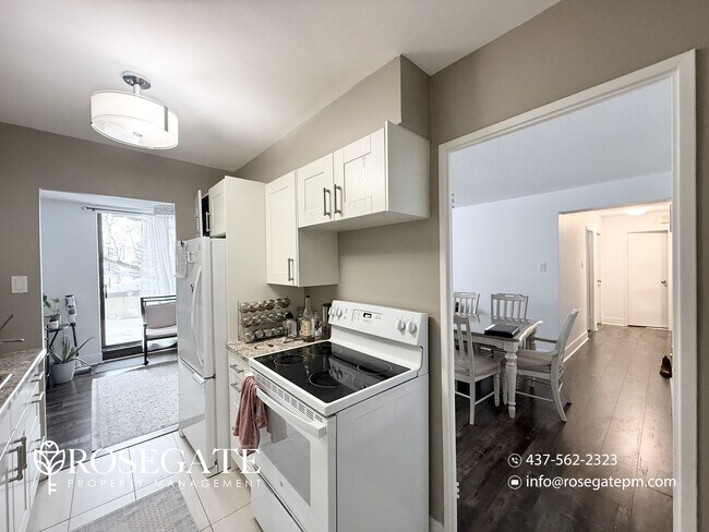 Building Photo - Spacious 2-Bedroom Condo with Parking, Internet & Cable in Toronto