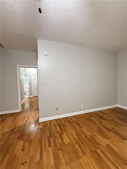 Foto del edificio - 3548 E Main St