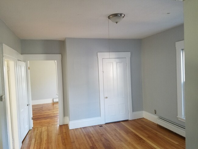 Building Photo - 857 Broadway