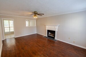 Building Photo - 123 Moss Creek Dr