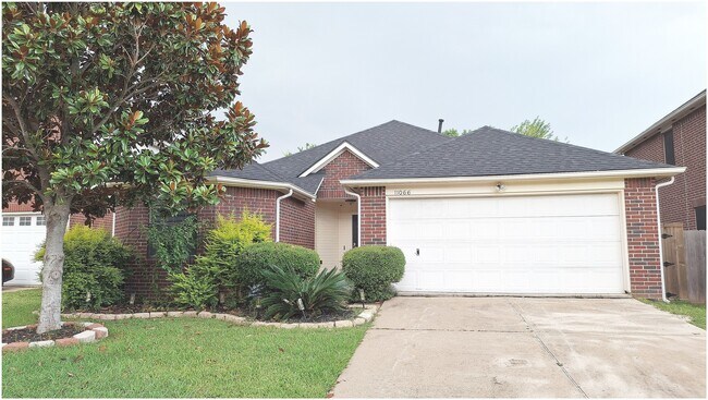 Building Photo - 11066 Landsbury Ct