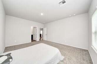 Building Photo - 22654 Winter Maple Trl