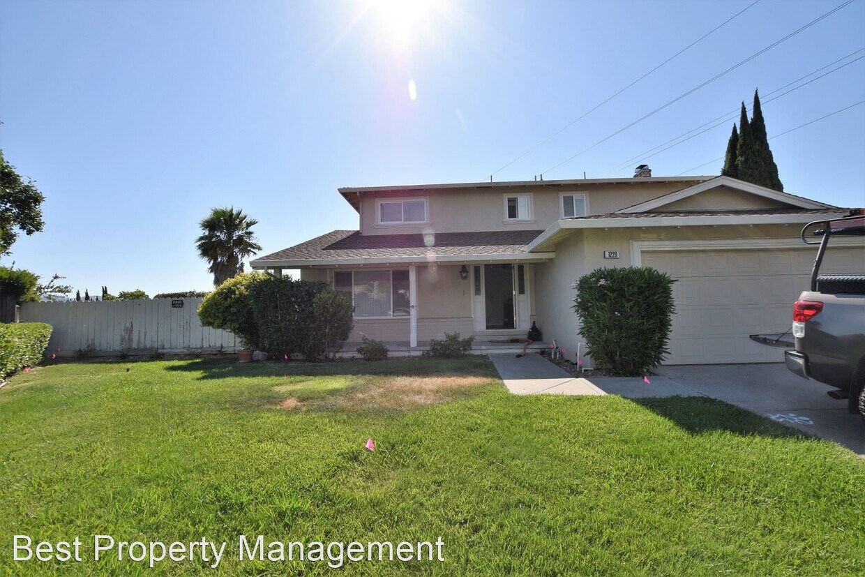 Primary Photo - 4 br, 2.5 bath House - 1220 Marcus Court