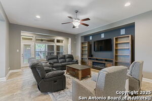 Foto del edificio - 21816 Waldon Mnr