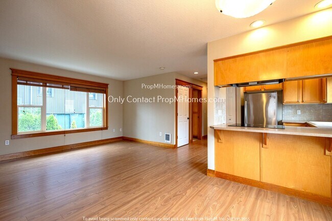 Foto del edificio - 2507 E Burnside St