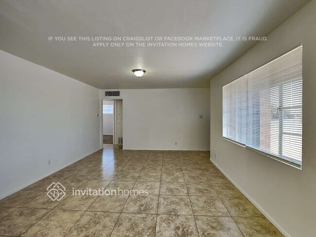 Foto del edificio - 1831 N 35th Pl