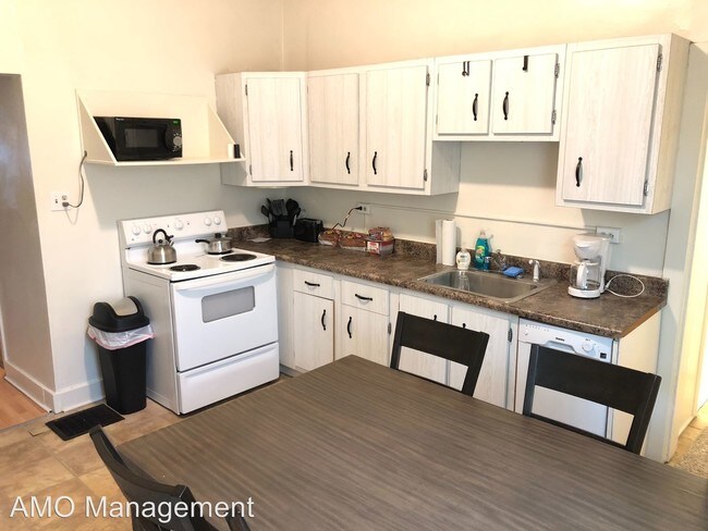 Foto del edificio - 6 br, 2 bath Apartment - 332 Ophelia Street