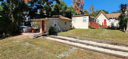 Building Photo - 410 W Howry Ave