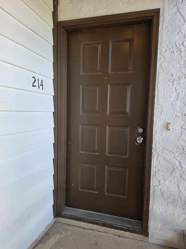 Building Photo - 1448 Tina Dr