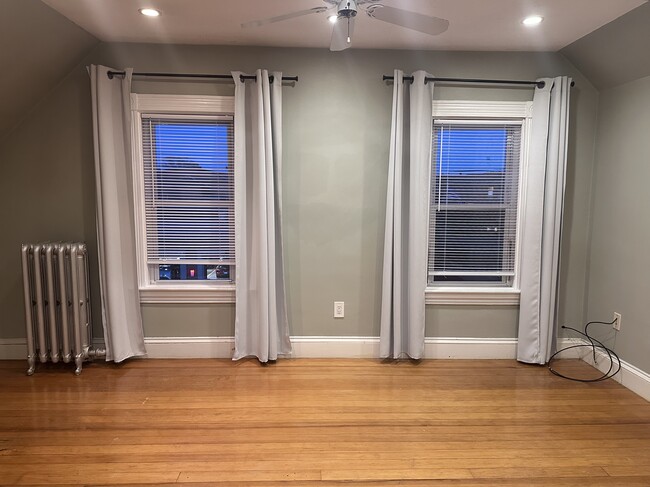 Living Room 1 - 99 Union St
