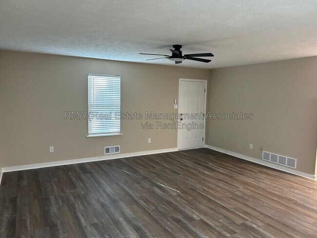 Building Photo - 1240 Ellis Rd