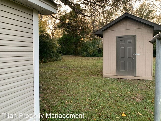 Building Photo - 2 br, 1 bath House - 912 Denver St.
