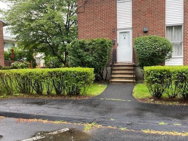 Primary Photo - 80 County St