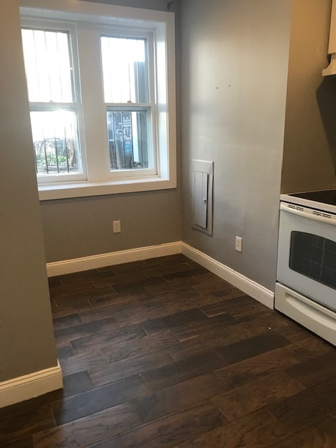 Dining area - 708 Q St NW