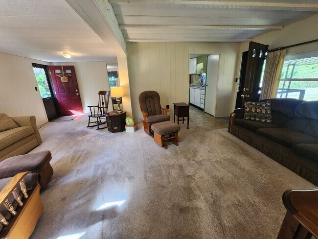 Foto del edificio - Partially Furnished Single Family Home!
