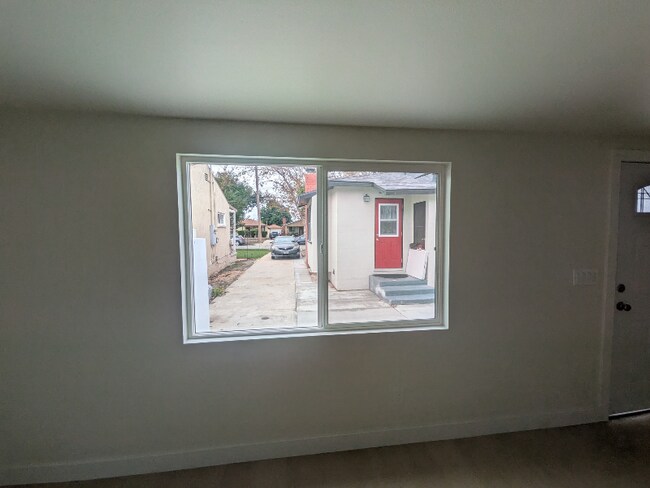 Foto del edificio - 6164 Ibbetson Ave