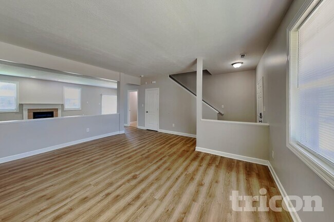 Foto del edificio - 5426 Basin Park Dr