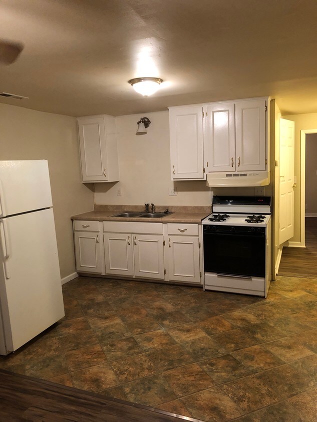 Kitchen - 1710 S 12th St