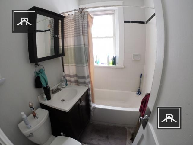 Foto del edificio - 4 bedroom in Brookline MA 02446