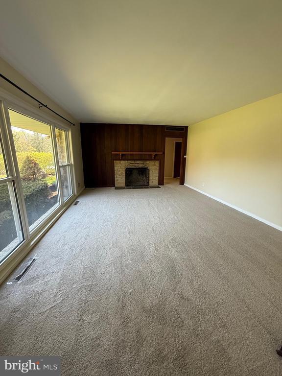 Foto del edificio - 536 Hampton Ln