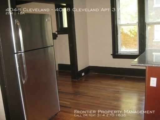 Building Photo - Historic Charm with tons of Space!