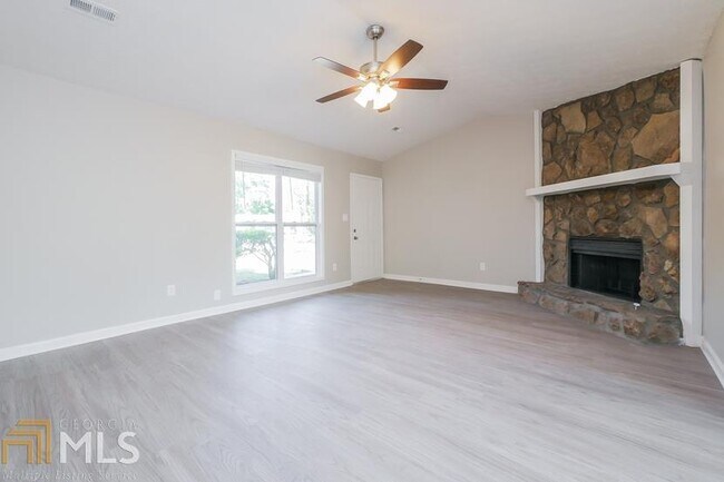 Building Photo - 108 Christopher Pl