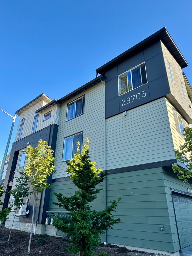 Foto principal - 23705 8th Dr SE
