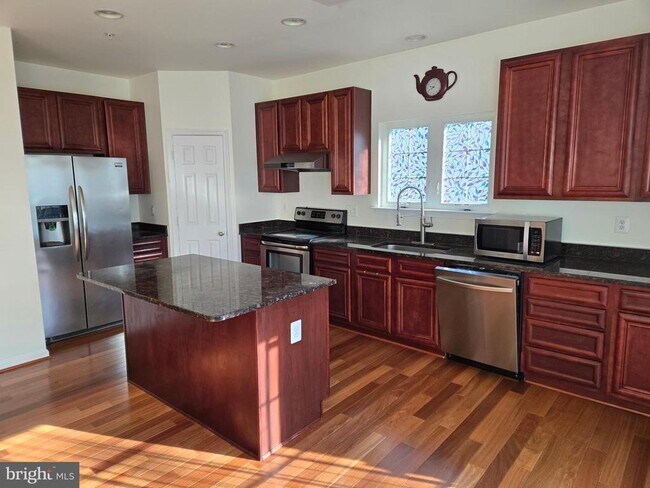 Foto del edificio - 913 Shenandoah Ct