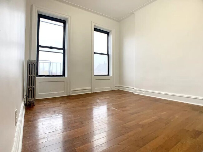 Building Photo - 219 13th Street