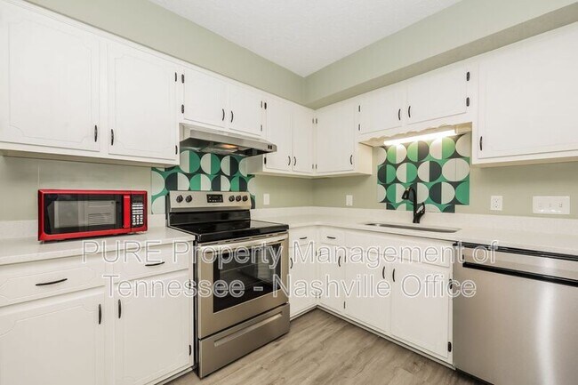 Foto del edificio - 6048 Deal Ave