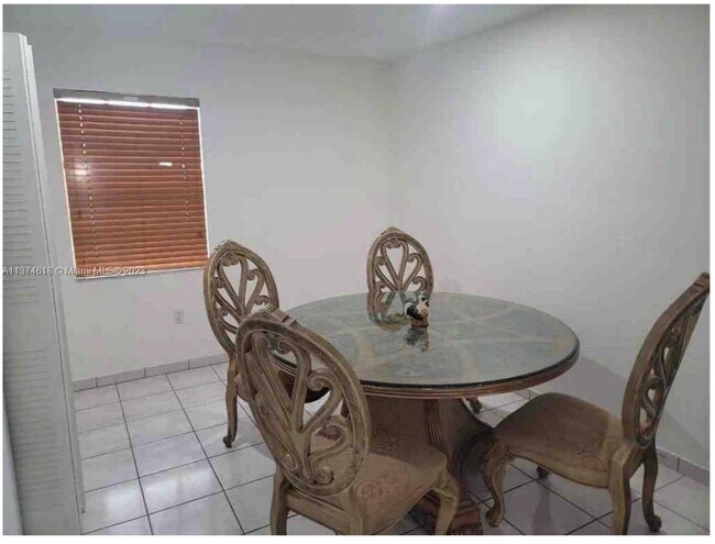 Foto del edificio - 4050 NW 135th St
