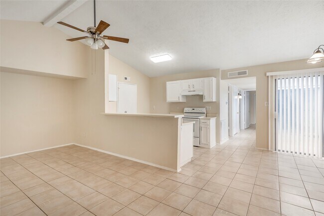 Building Photo - 17417 Ranch Country Rd