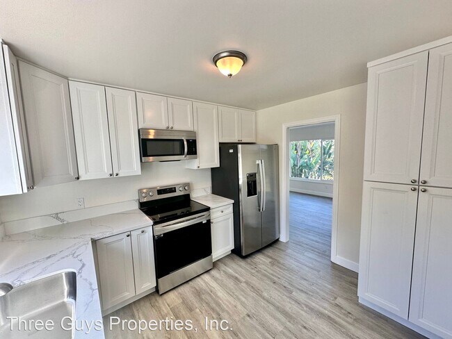 Foto del edificio - 3 br, 1 bath House - 6165 Tooley St.