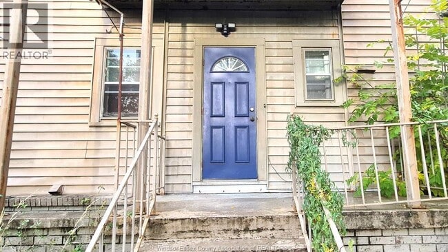 Building Photo - 201 St Rose Ave