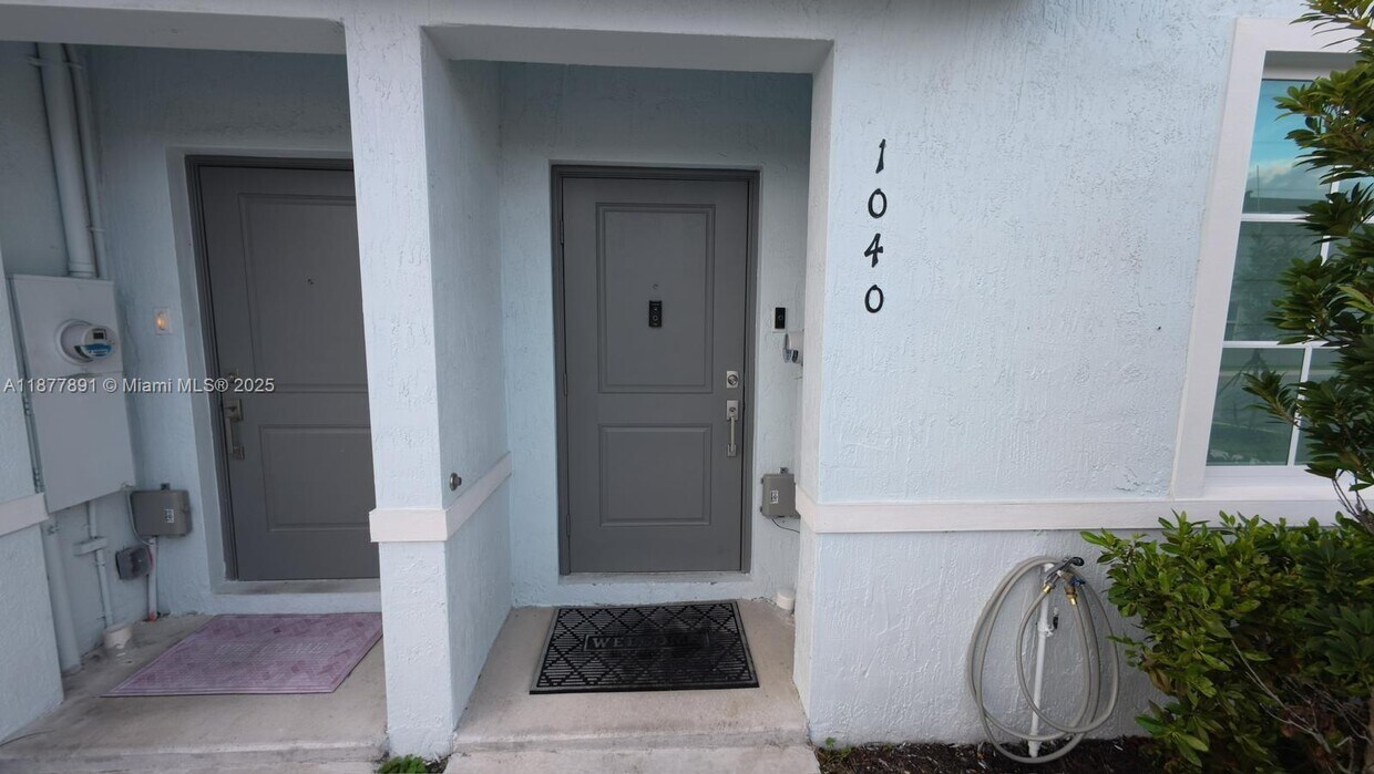 Foto principal - 1040 NW 5th Terrace