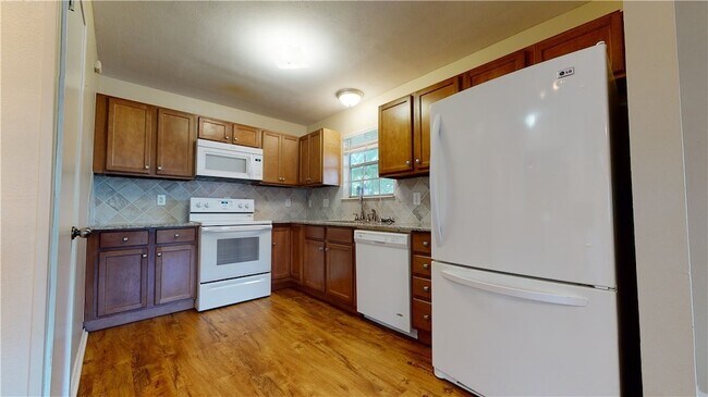 Foto del edificio - 709 Swiss Ct