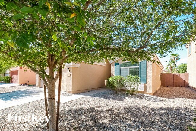 Foto del edificio - 8330 W Kingman St