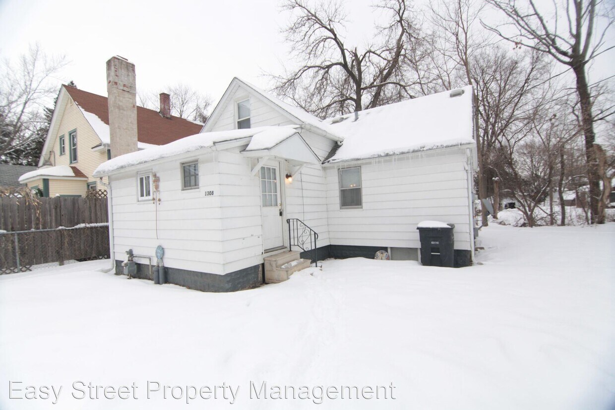 Primary Photo - 2 br, 1 bath House - 1308 43rd St