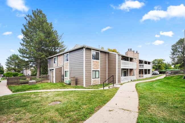 Photo - 18133 E Kentucky Ave Apartment