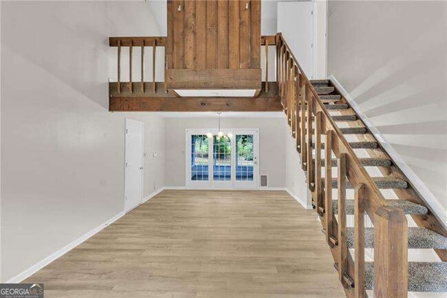 Foto del edificio - 3040 Clearbrook Dr